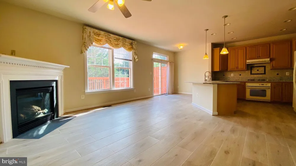 8853 MODANO PLACE Fairfax, VA 22031