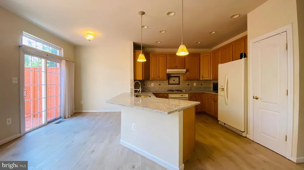8853 MODANO PLACE Fairfax, VA 22031