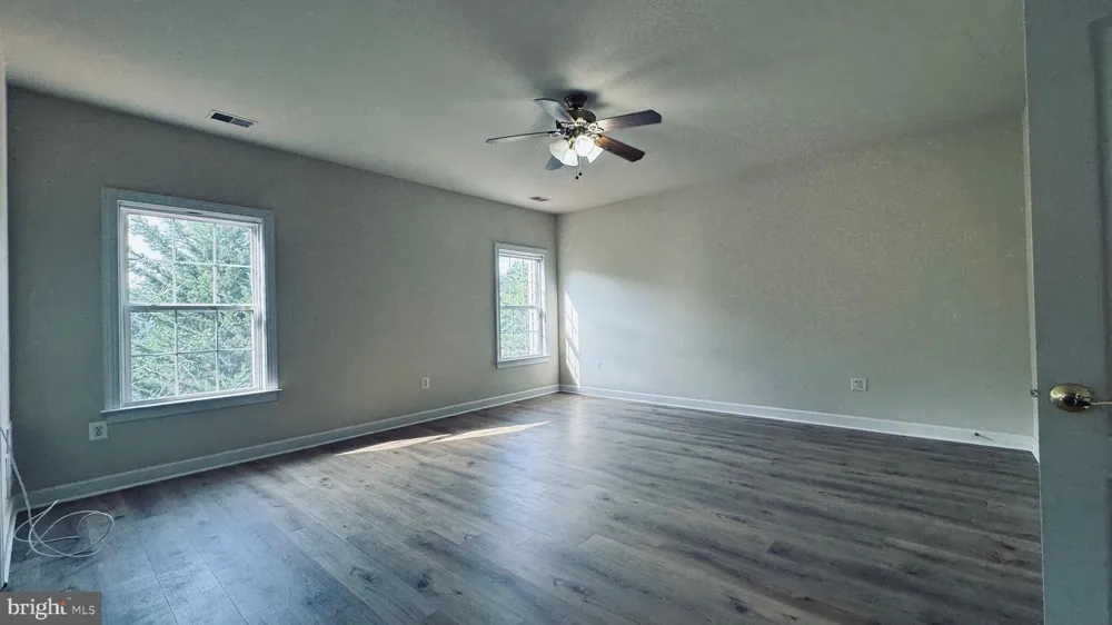 8853 MODANO PLACE Fairfax, VA 22031