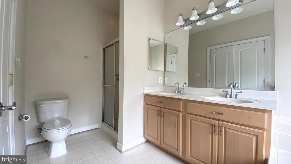 8853 MODANO PLACE Fairfax, VA 22031