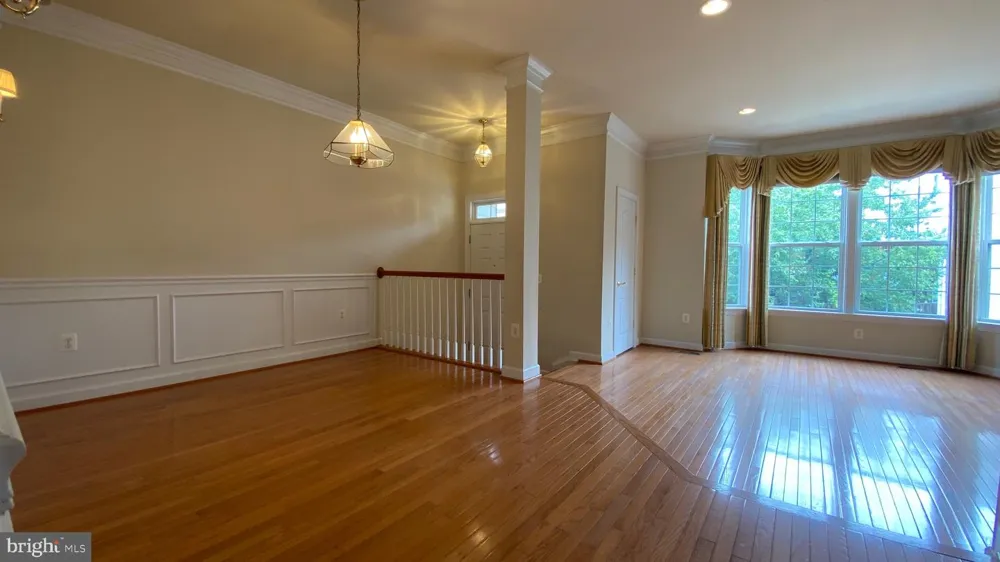 8853 MODANO PLACE Fairfax, VA 22031