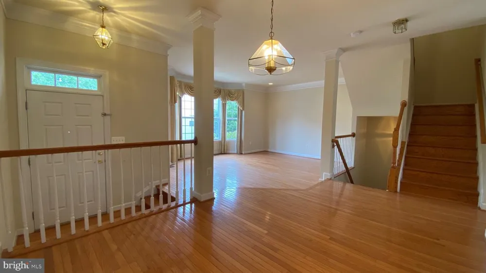 8853 MODANO PLACE Fairfax, VA 22031