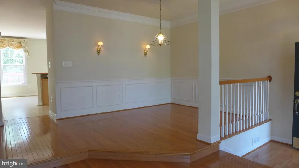 8853 MODANO PLACE Fairfax, VA 22031