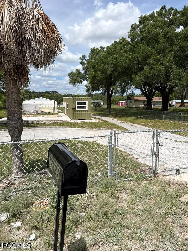Kossik Road Zephyrhills, FL 33541