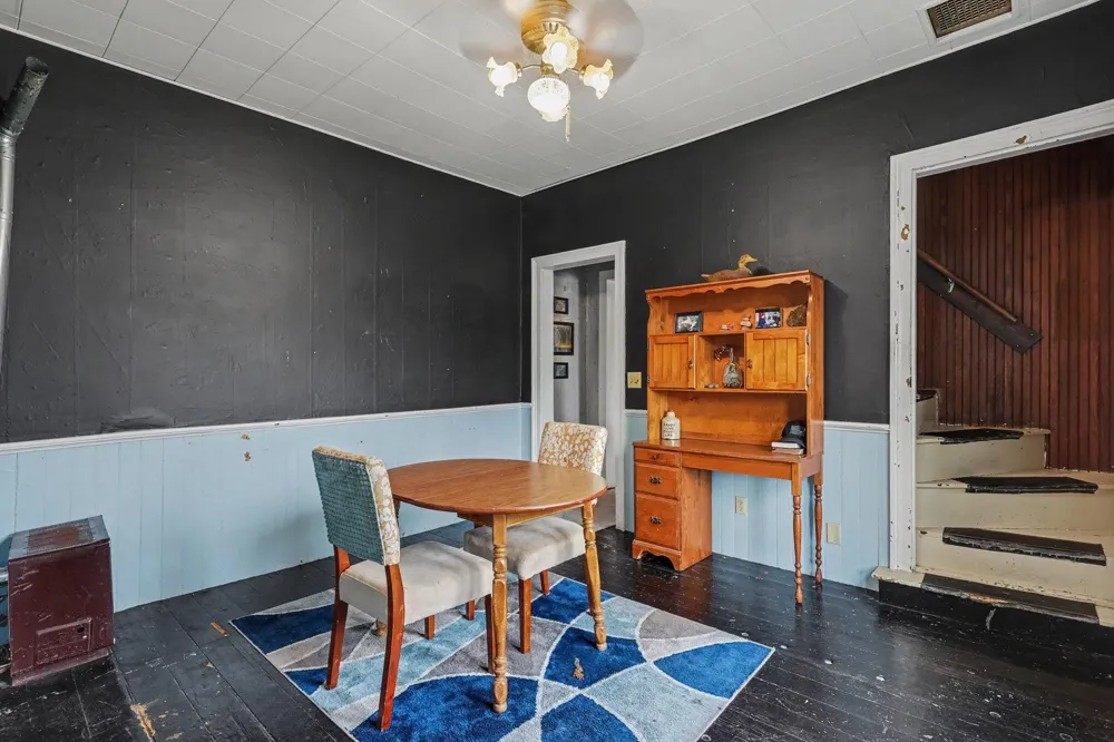 109 S Division Street Whitehall, MI 49461