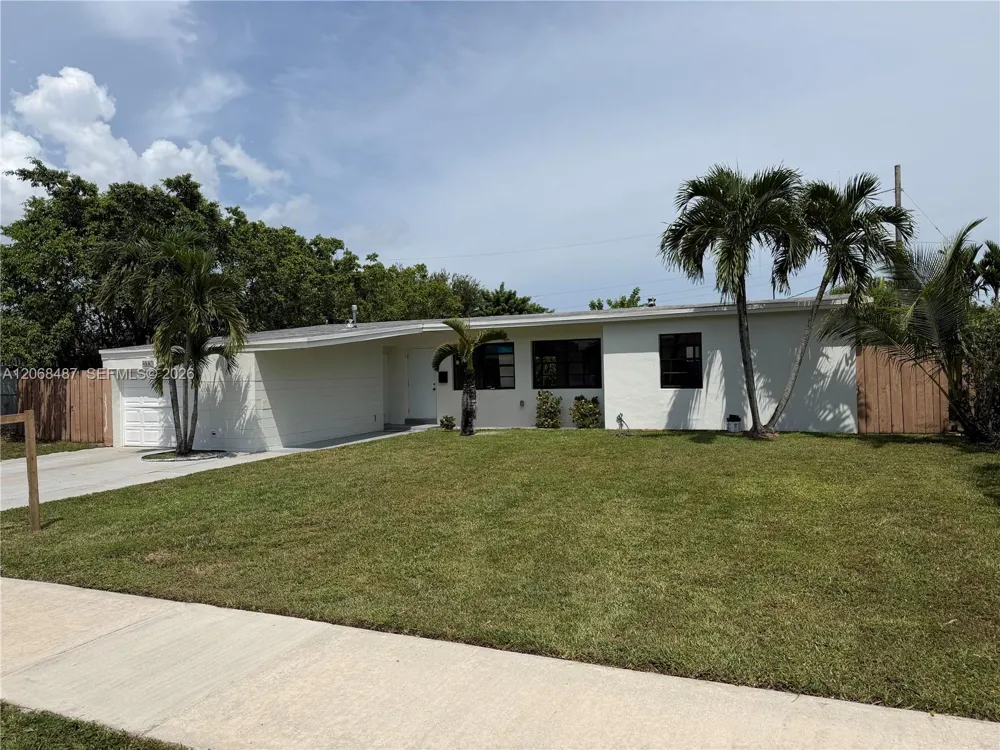 4361 SW 97th Ct Miami, FL 33165