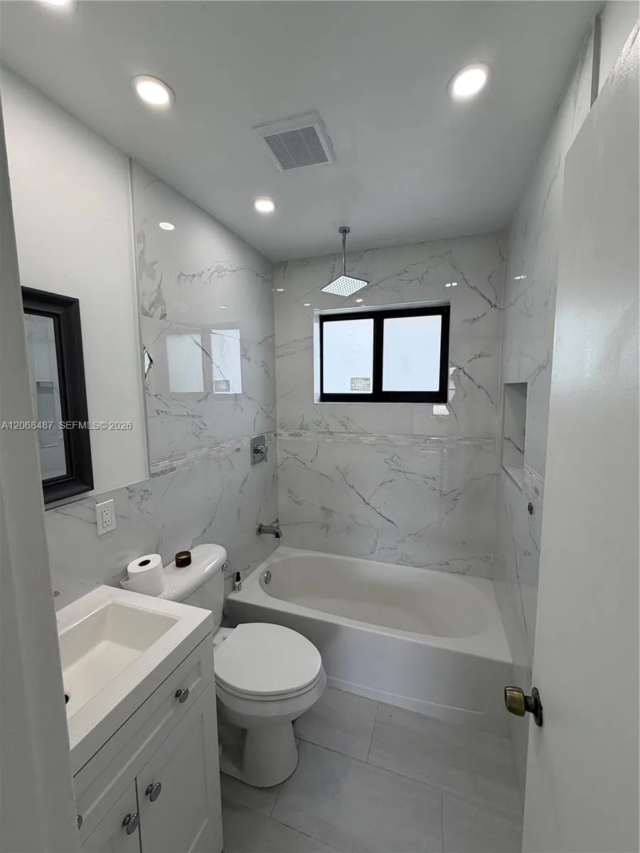 4361 SW 97th Ct Miami, FL 33165