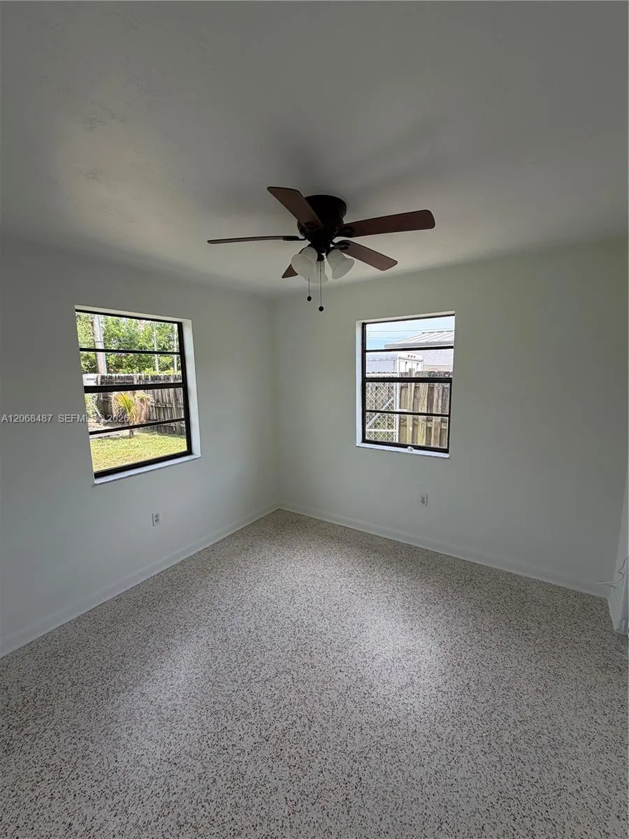 4361 SW 97th Ct Miami, FL 33165