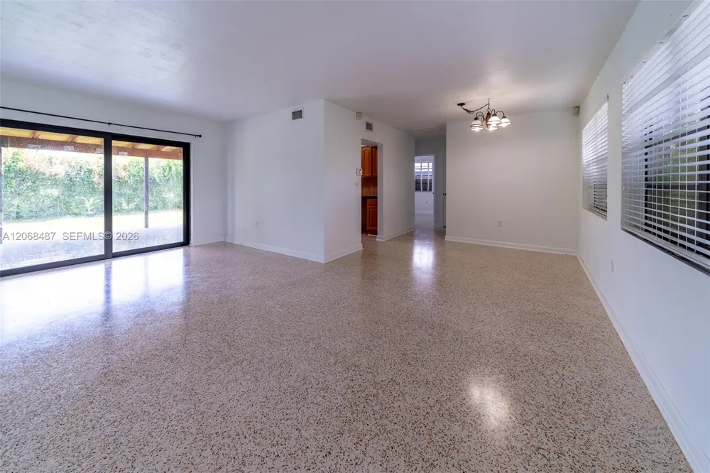 4361 SW 97th Ct Miami, FL 33165