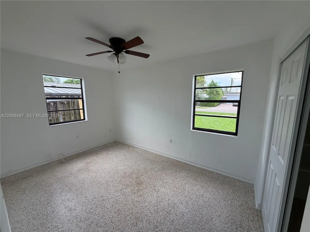 4361 SW 97th Ct Miami, FL 33165