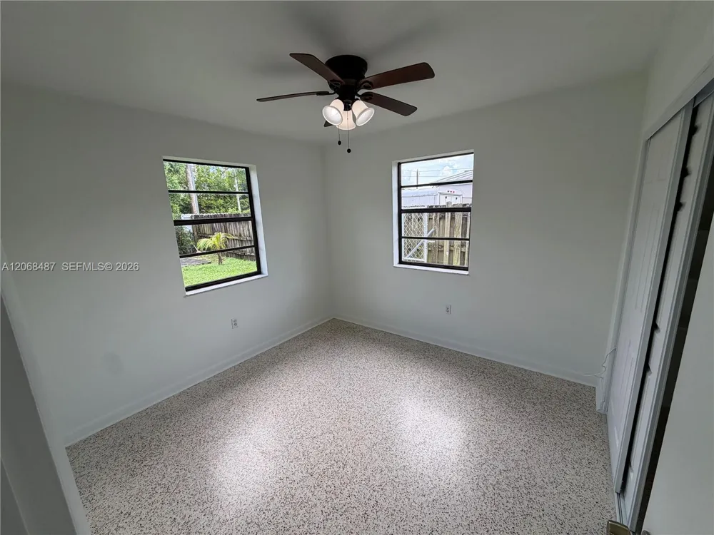 4361 SW 97th Ct Miami, FL 33165
