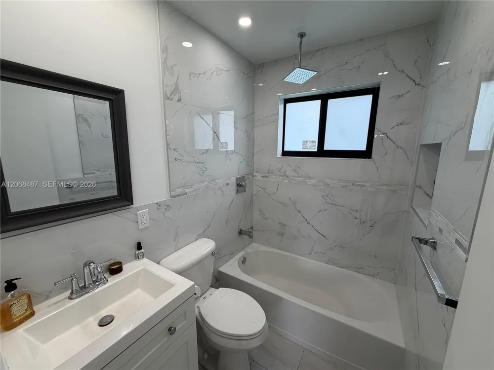 4361 SW 97th Ct Miami, FL 33165