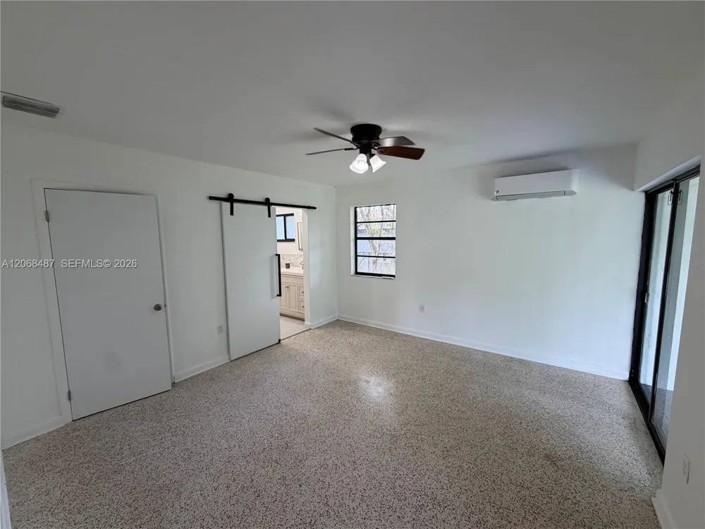 4361 SW 97th Ct Miami, FL 33165