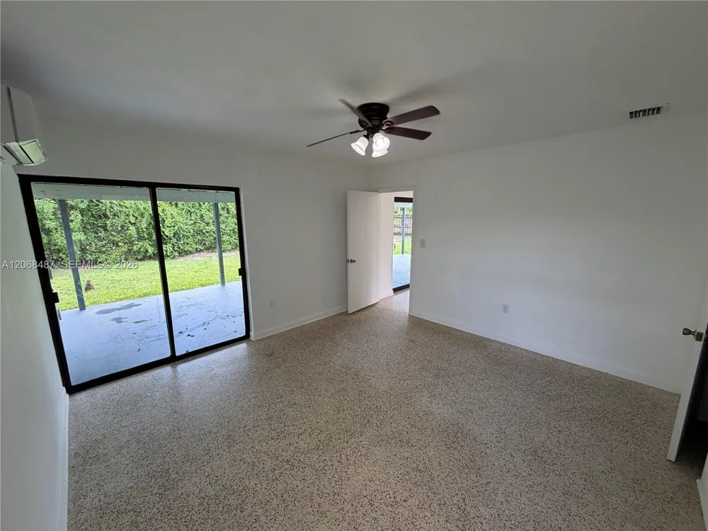 4361 SW 97th Ct Miami, FL 33165