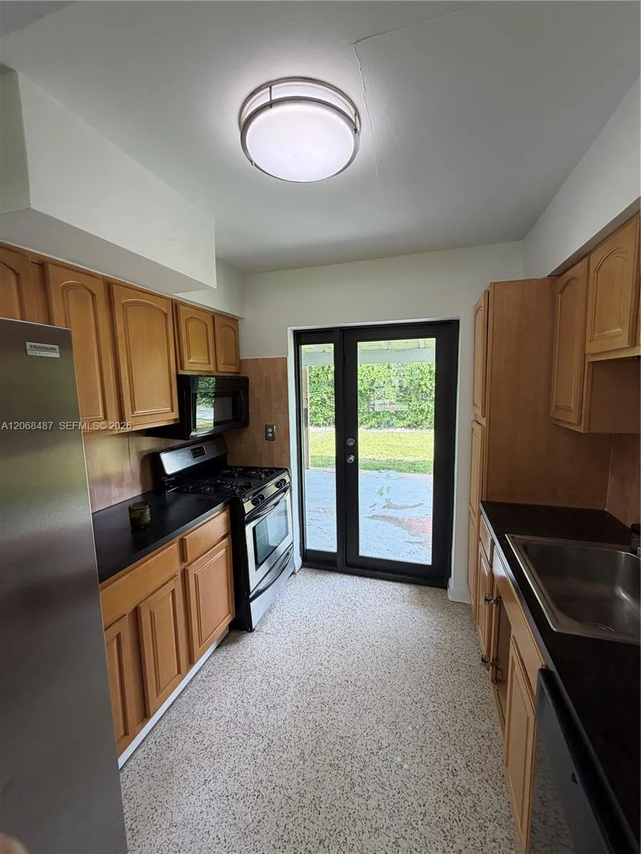 4361 SW 97th Ct Miami, FL 33165
