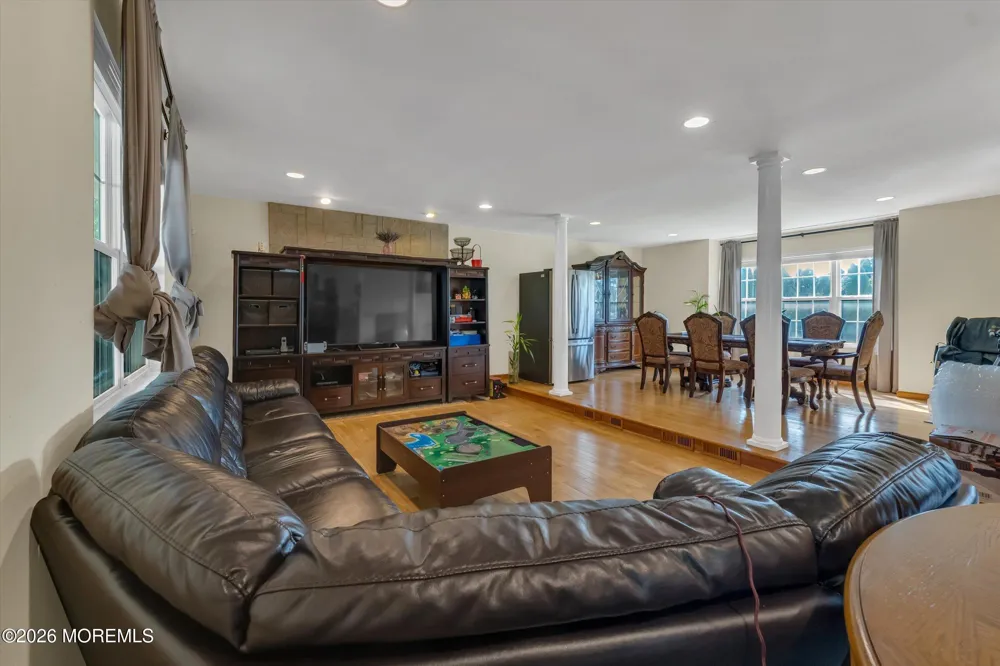 6 Rizzo Court Howell, NJ 07731