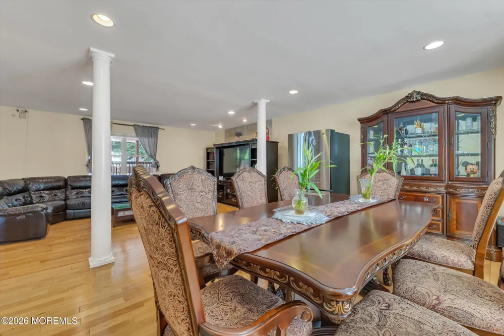 6 Rizzo Court Howell, NJ 07731