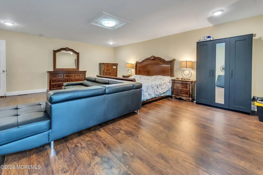 6 Rizzo Court Howell, NJ 07731