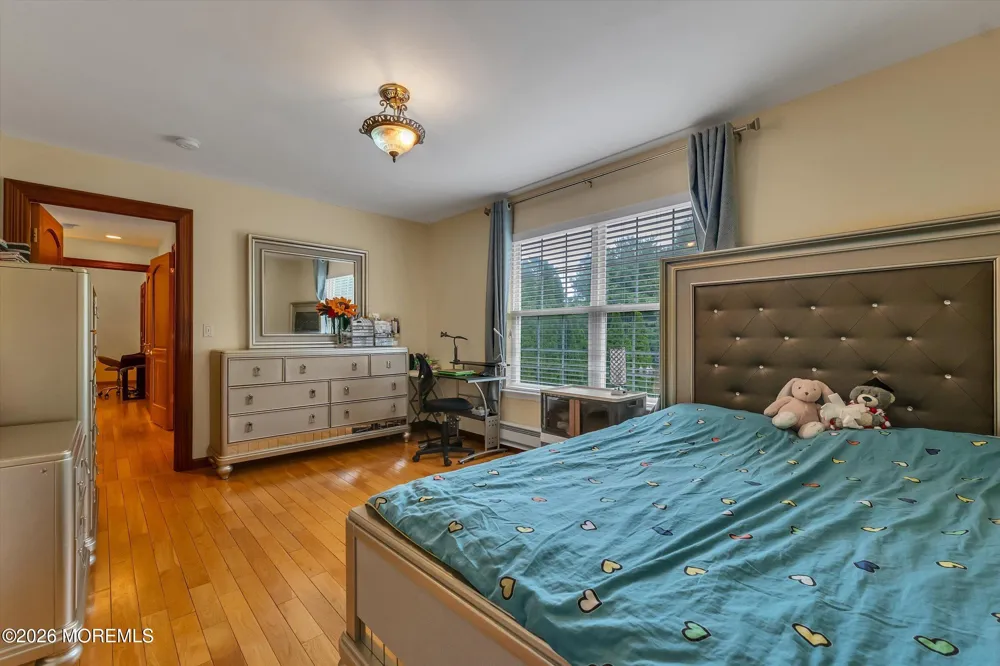 6 Rizzo Court Howell, NJ 07731