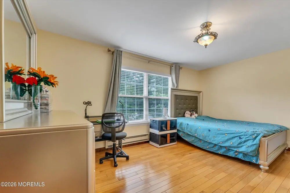6 Rizzo Court Howell, NJ 07731