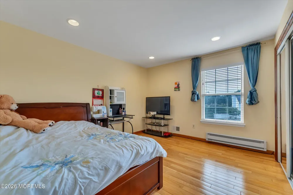 6 Rizzo Court Howell, NJ 07731