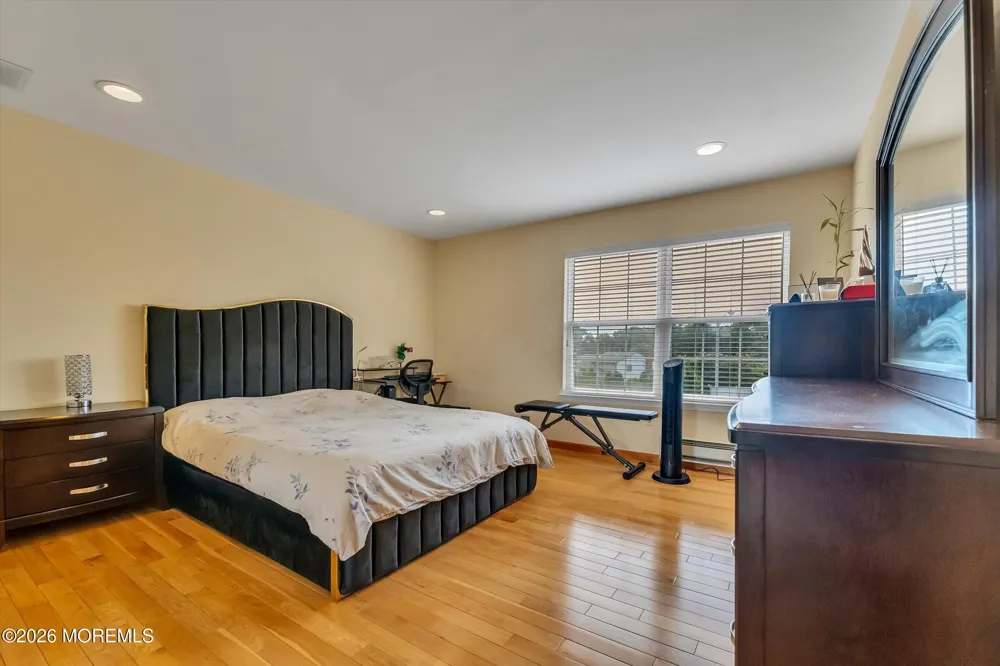 6 Rizzo Court Howell, NJ 07731