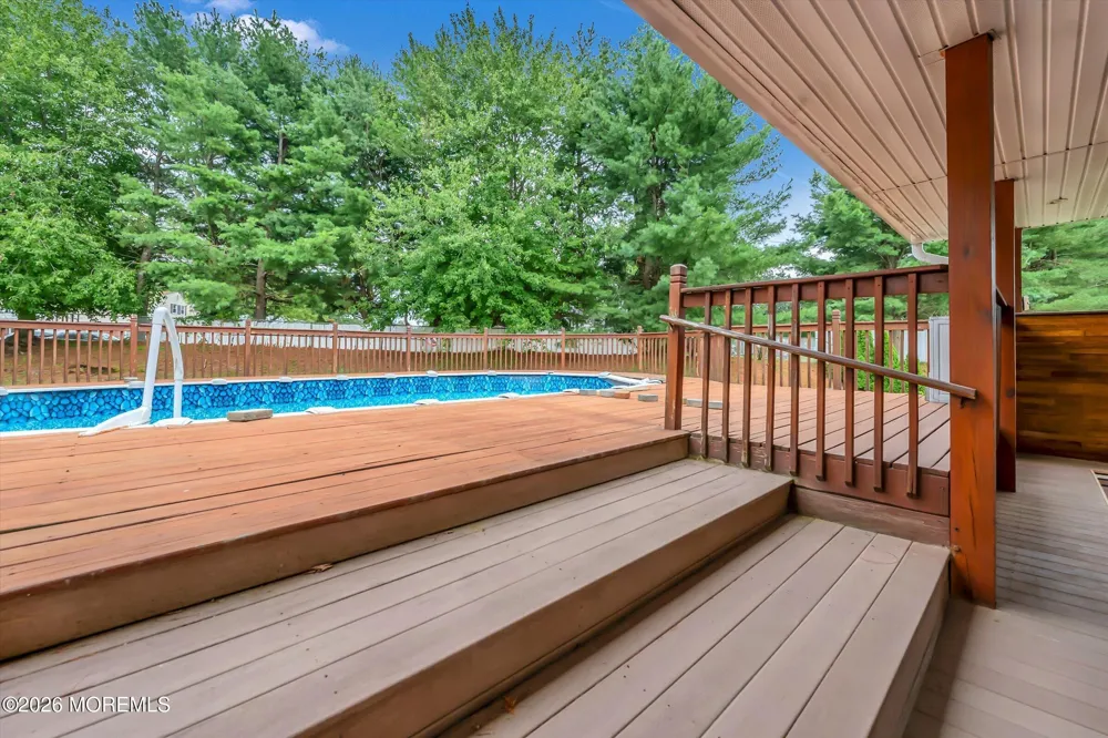 6 Rizzo Court Howell, NJ 07731
