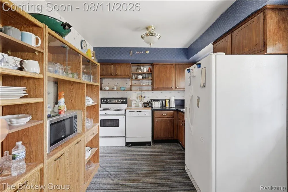 10431 Davison Road Davison Township, MI 48423
