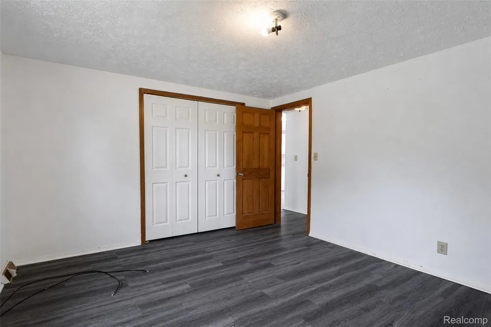 15060 Michael Street Taylor City, MI 48180