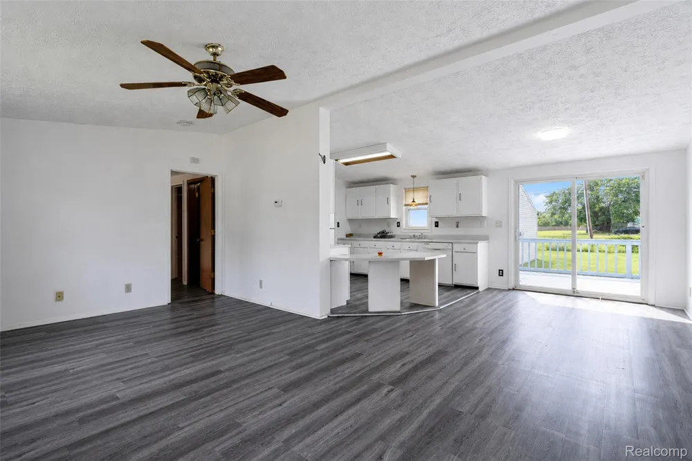 15060 Michael Street Taylor City, MI 48180