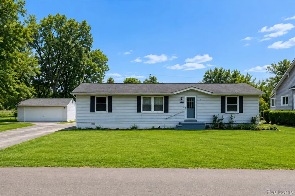 15060 Michael Street Taylor City, MI 48180