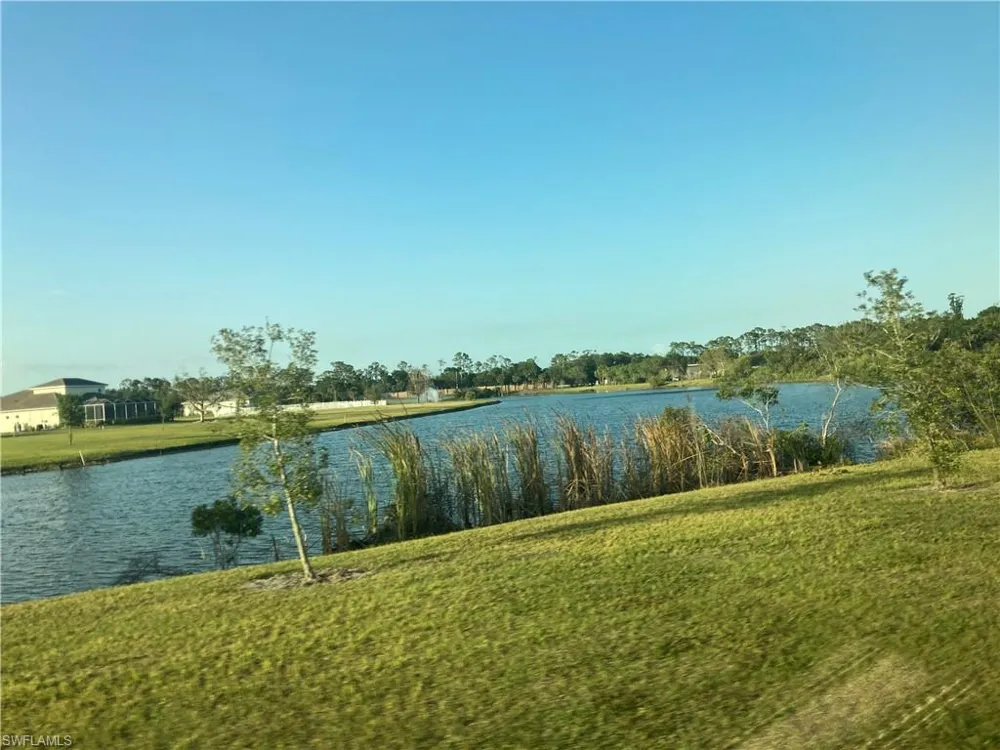 2140 Cook Lane E Alva, FL 33920
