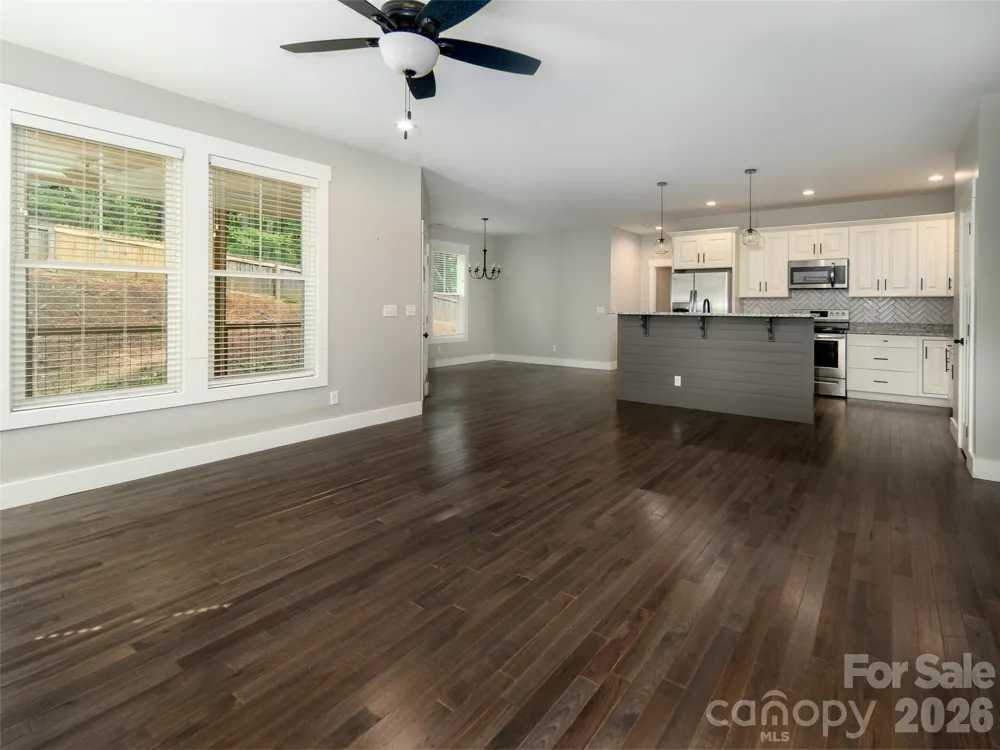 208 Robinson Hollow Drive Candler, NC 28715