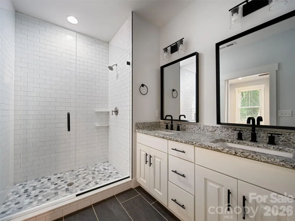208 Robinson Hollow Drive Candler, NC 28715