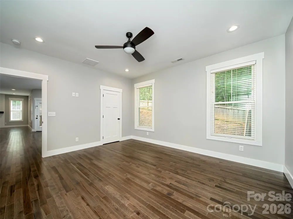 208 Robinson Hollow Drive Candler, NC 28715