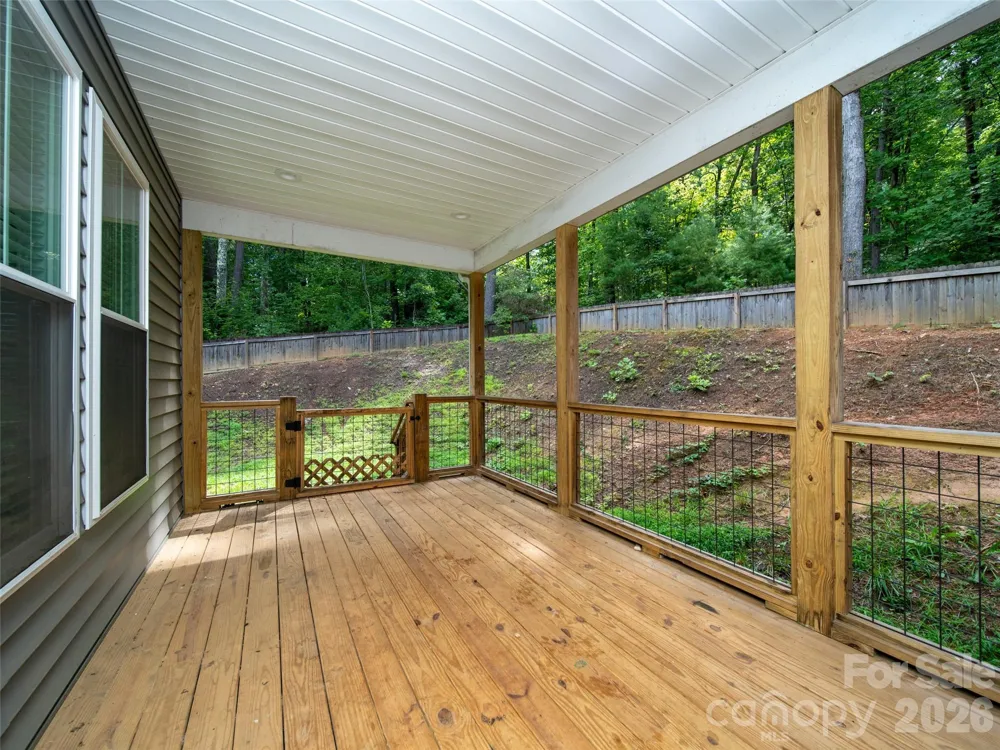 208 Robinson Hollow Drive Candler, NC 28715