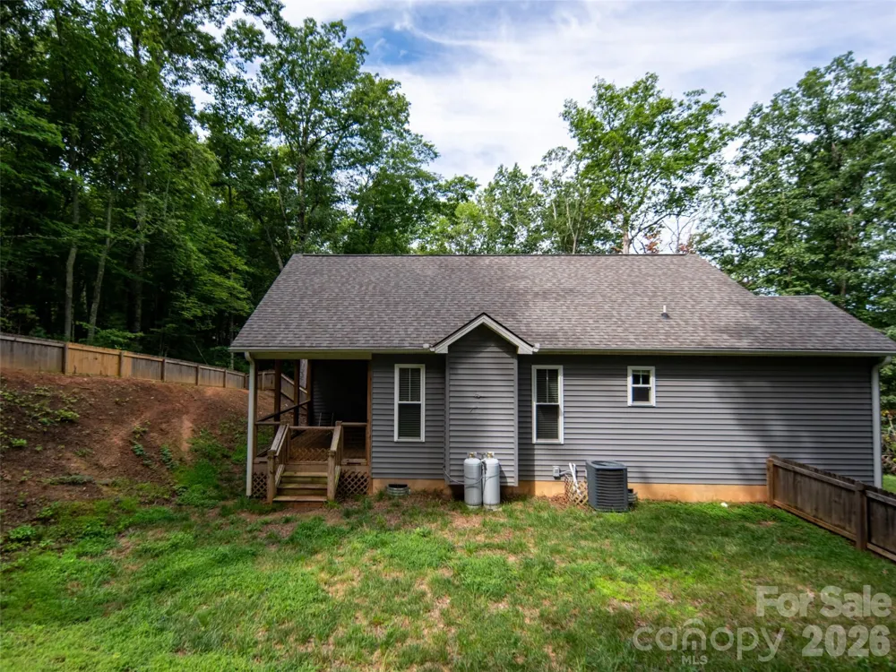 208 Robinson Hollow Drive Candler, NC 28715