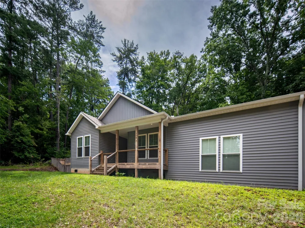 208 Robinson Hollow Drive Candler, NC 28715