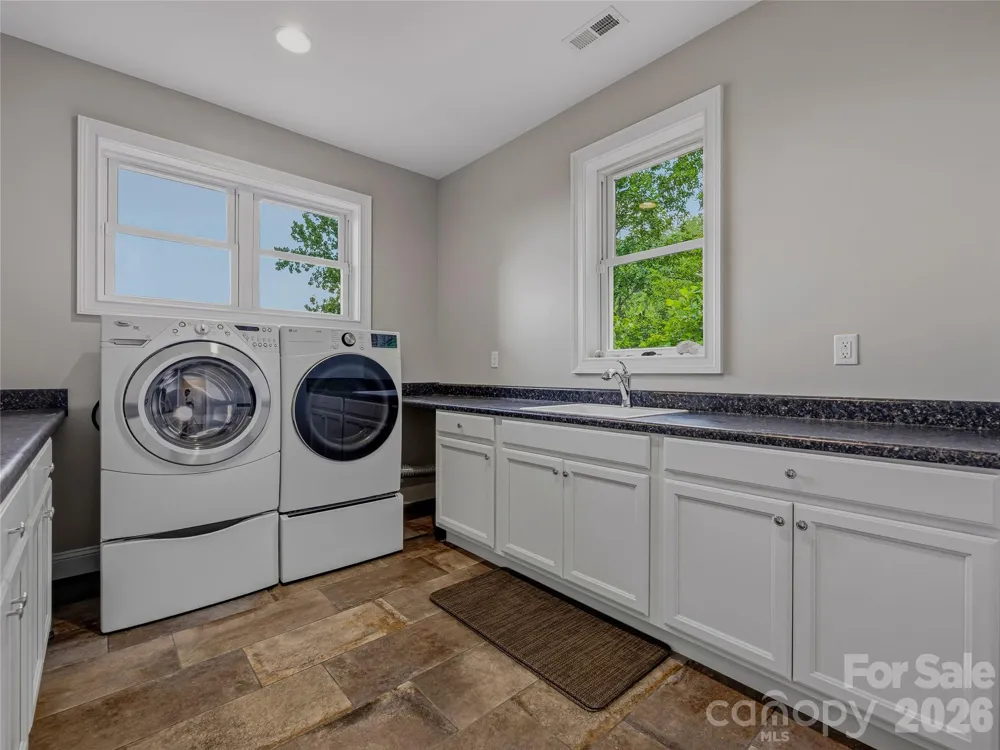 143 Gracie Lane Mills River, NC 28759