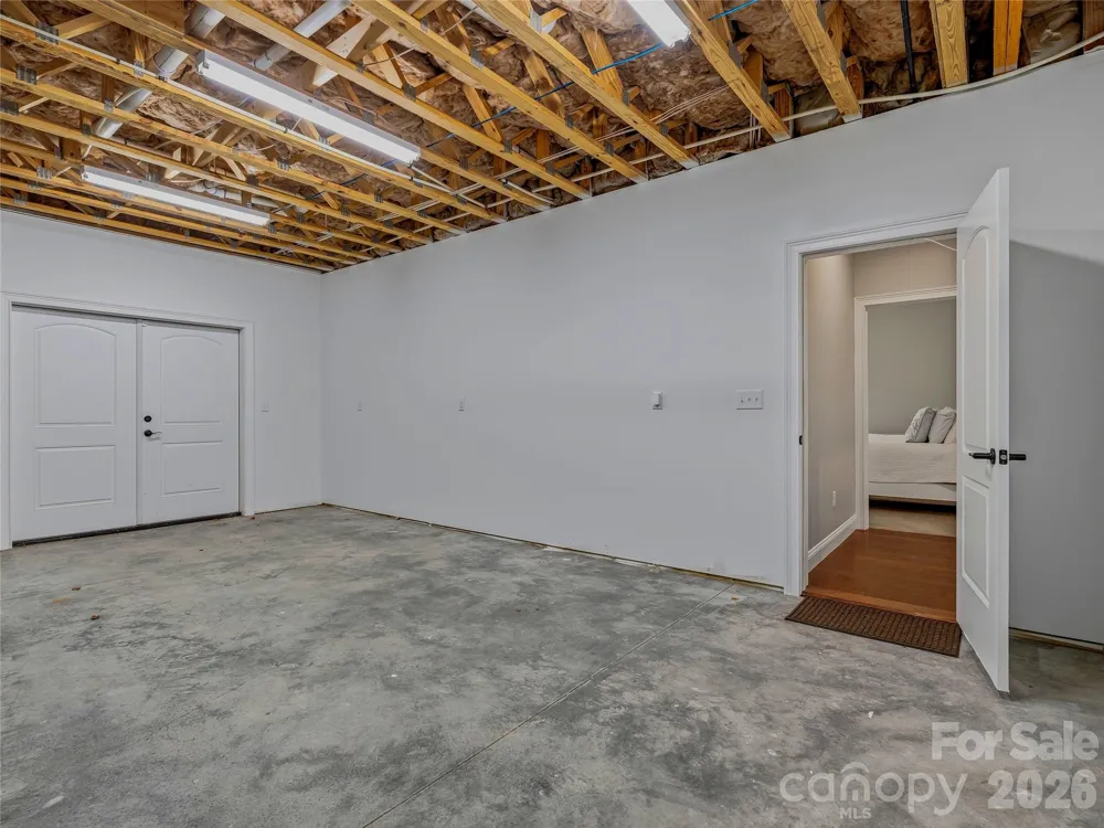 143 Gracie Lane Mills River, NC 28759