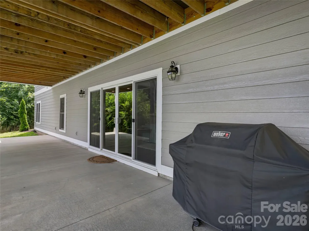 143 Gracie Lane Mills River, NC 28759