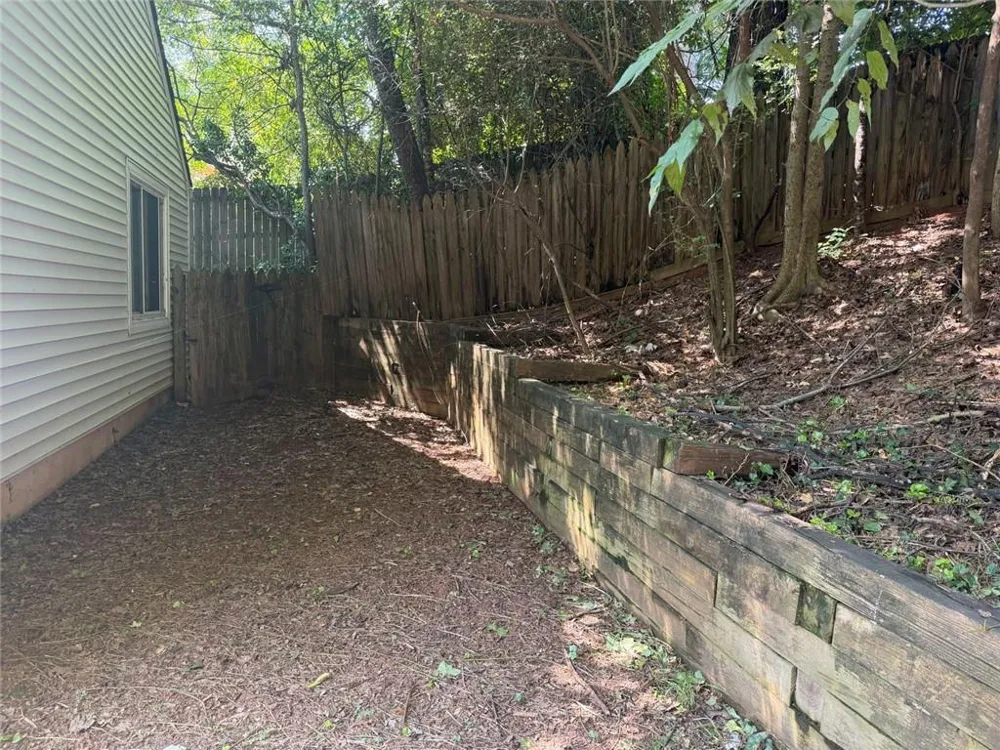 1819 Crescent Hill Drive NW Acworth, GA 30102