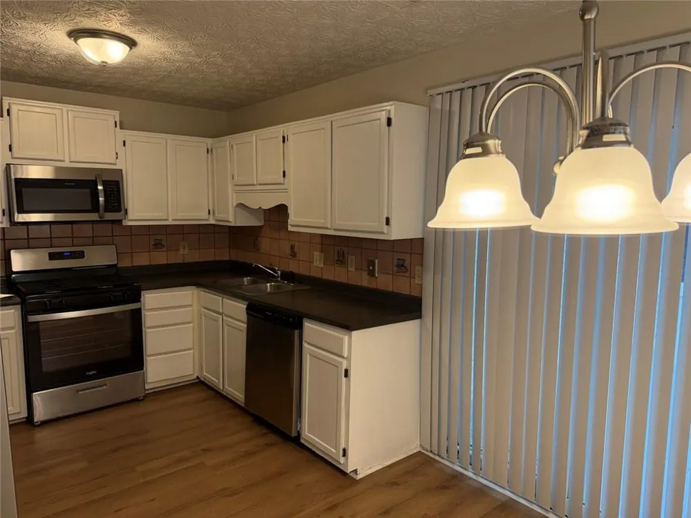 1819 Crescent Hill Drive NW Acworth, GA 30102