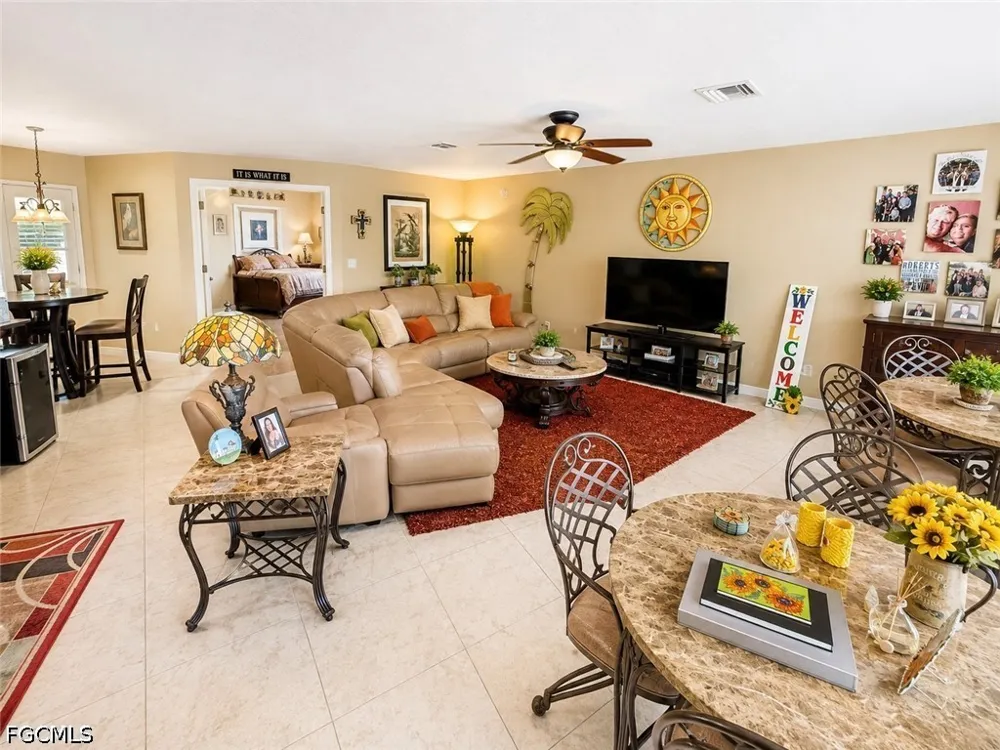 SE 1st Place Cape Coral, FL 33990