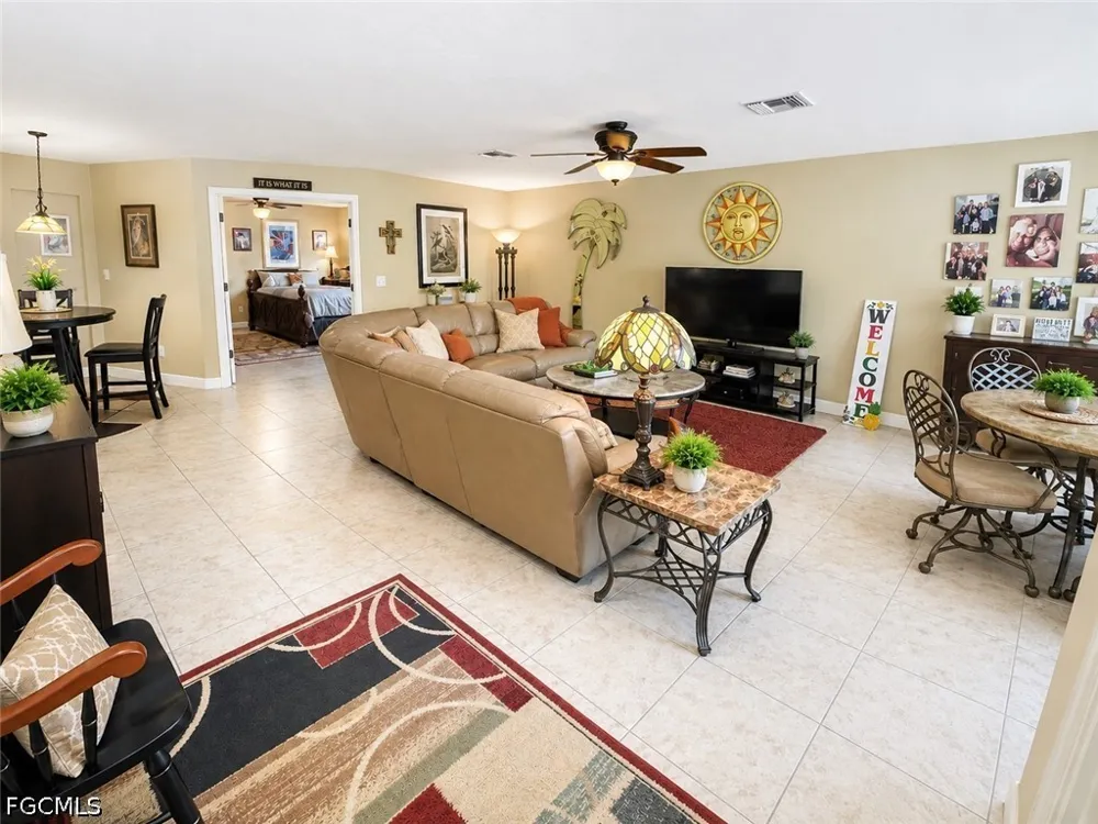 SE 1st Place Cape Coral, FL 33990