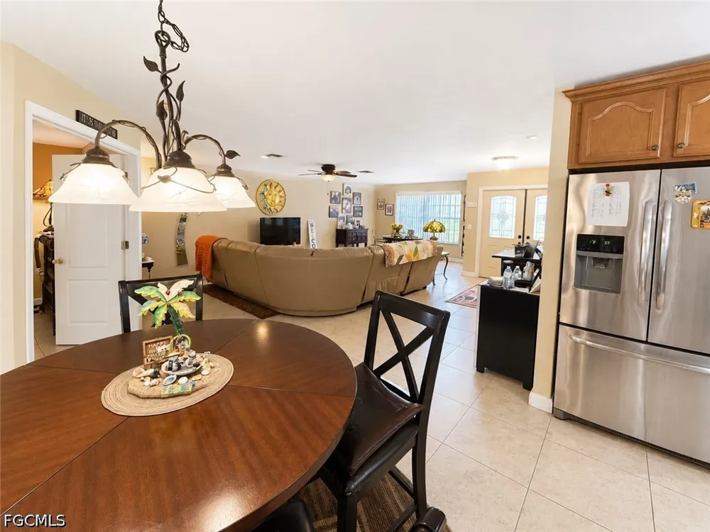 SE 1st Place Cape Coral, FL 33990