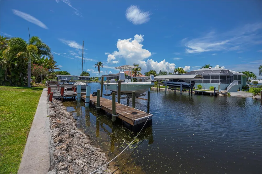 520 BOARDMAN DRIVE Punta Gorda, FL 33950