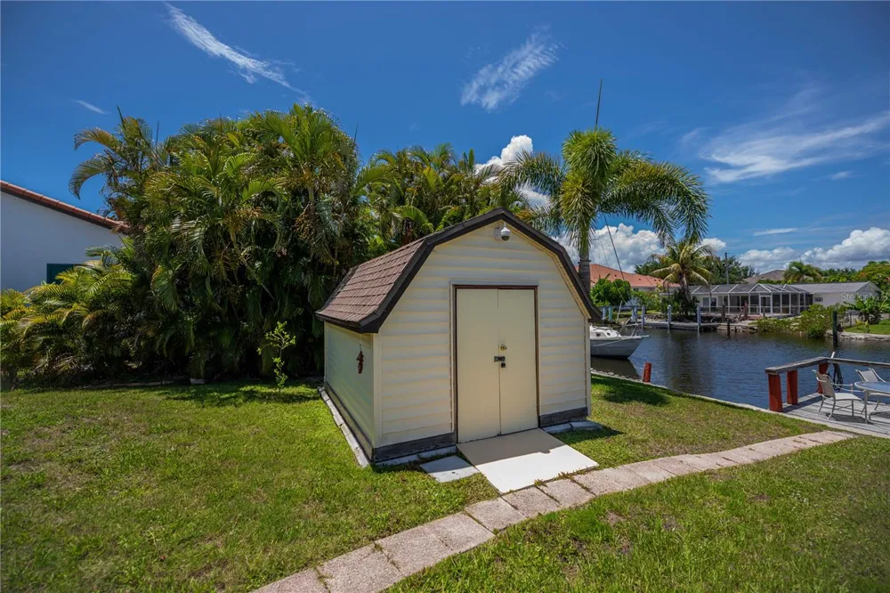 520 BOARDMAN DRIVE Punta Gorda, FL 33950