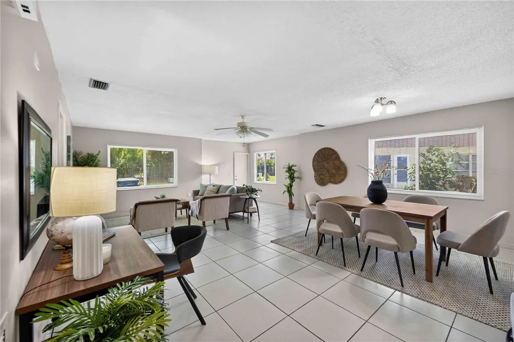 4565 TIPPECANOE TRAIL #22 Sarasota, FL 34233