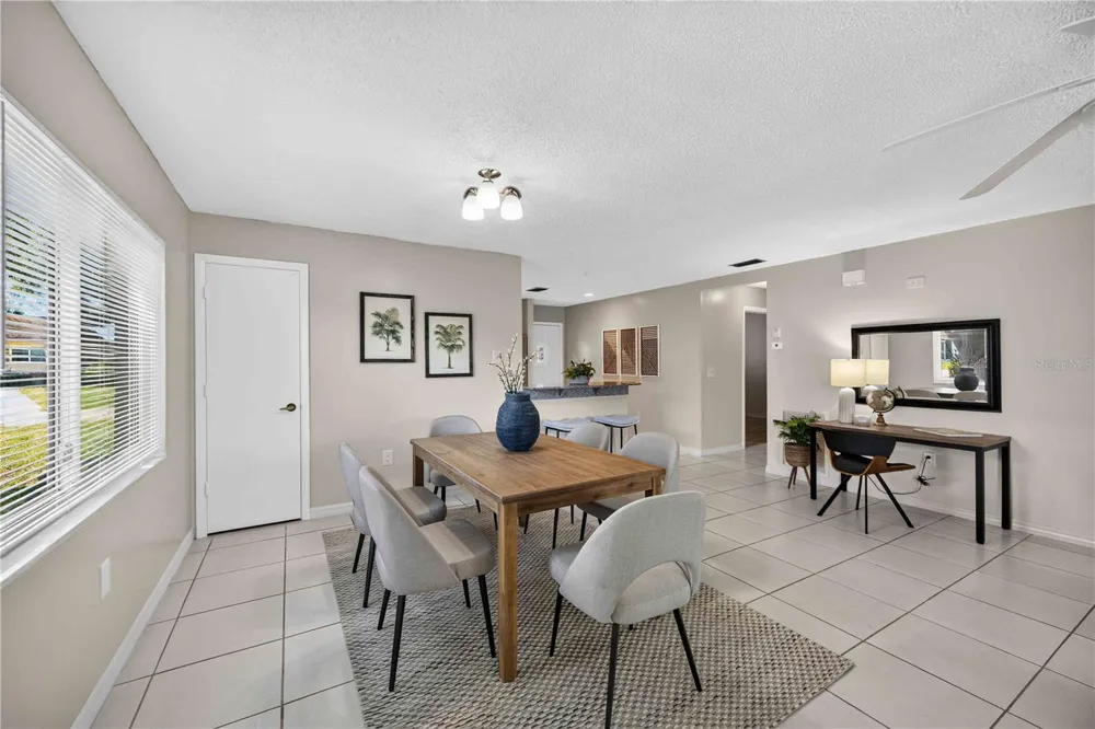 4565 TIPPECANOE TRAIL #22 Sarasota, FL 34233